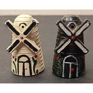 VTG Dutch Windmill Salt & Pepper Shakers Souvenir Of Caney Kansas Hand-Painted